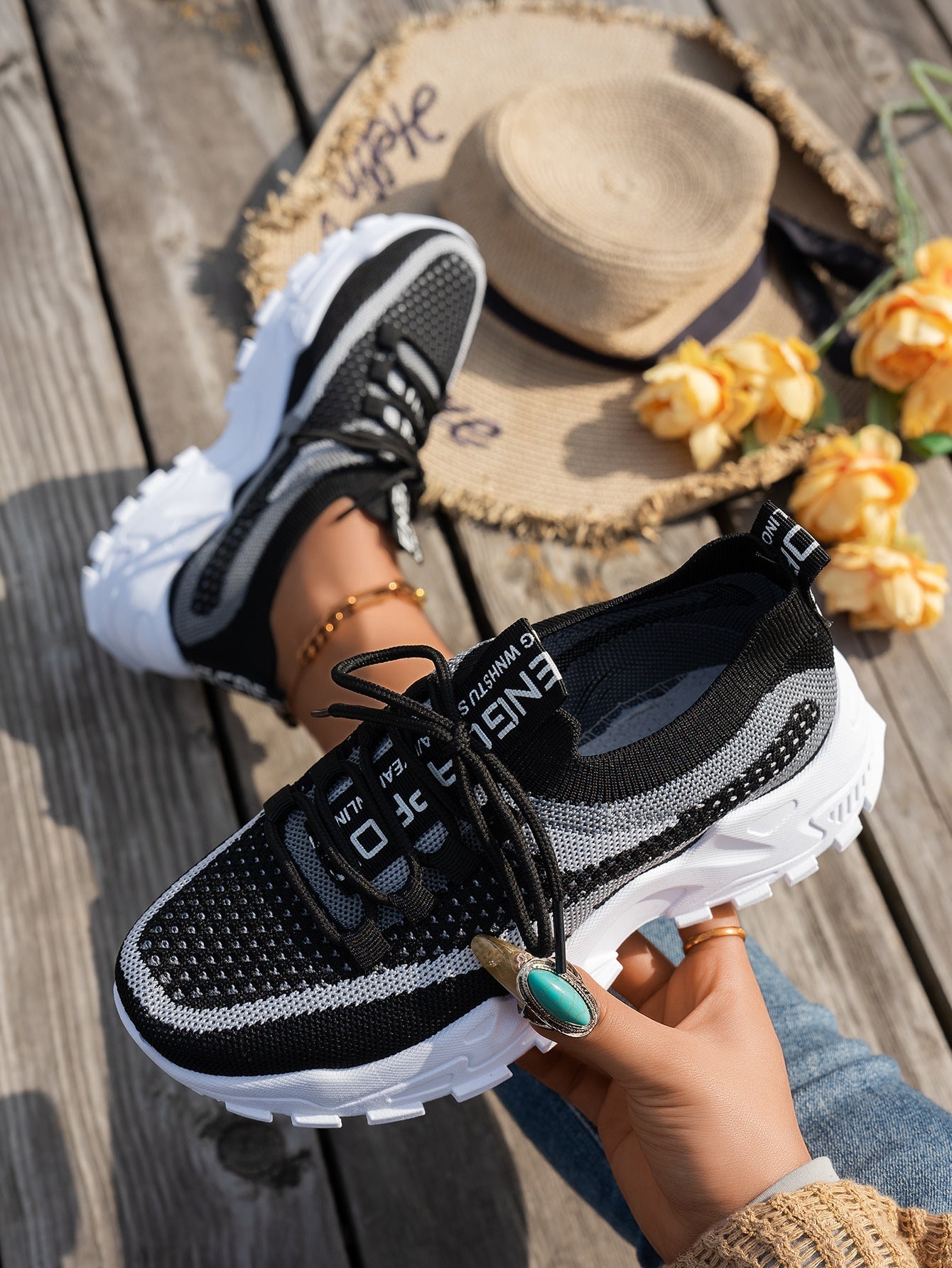 Flyknit Mesh Shoes Women's Breathable Lace-up Sneakers Walking Running Casual Shoes